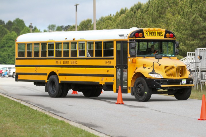 On the Way to Class: How Bus Travel Is Changing Student Life