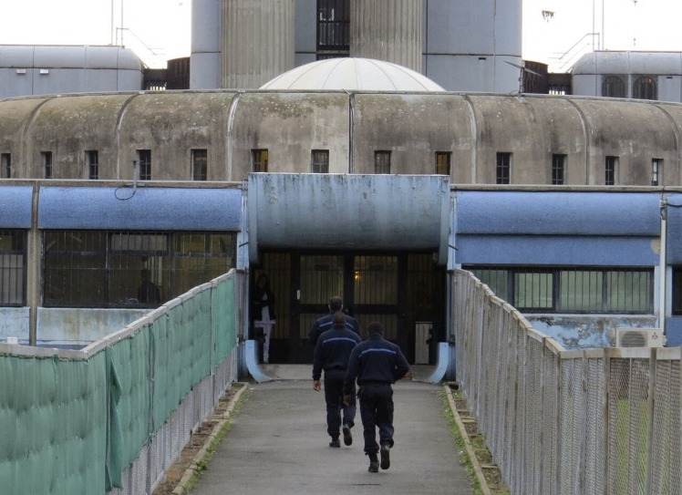 Prison Bus Incident in South Africa Prompts Security Review